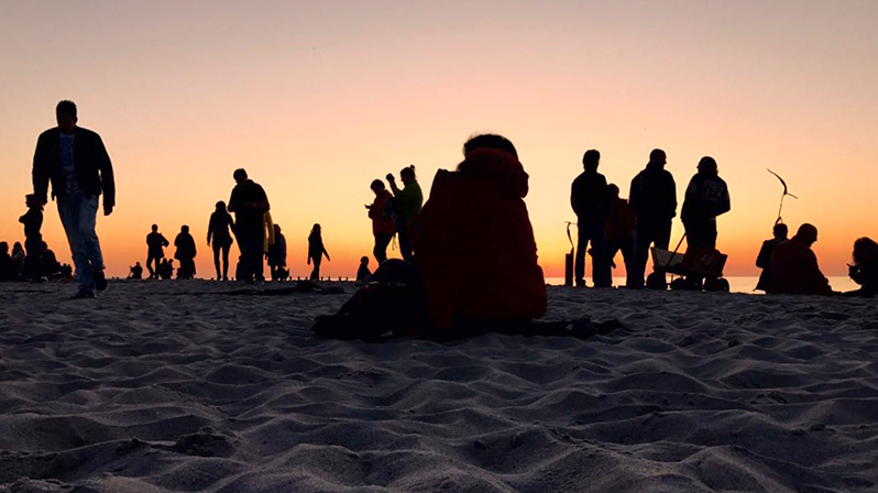 „horizonte zingst“ am Abend